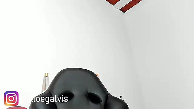 Kloe-squirts online show from November 7, 2025, 2:27 am