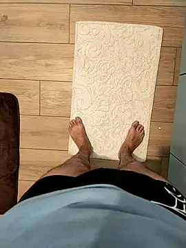 Snapshot of Ouram_81 chatting on March 14, 2025, 8:42 am Ouram 81 online show from March 14, 2025, 8:42 am