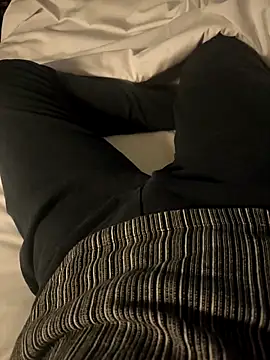 Snapshot of Ouram_81 chatting on March 17, 2025, 9:13 pm Ouram 81 online show from March 17, 2025, 9:13 pm