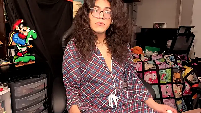 ShinyCherub online show from November 18, 2025, 1:54 am