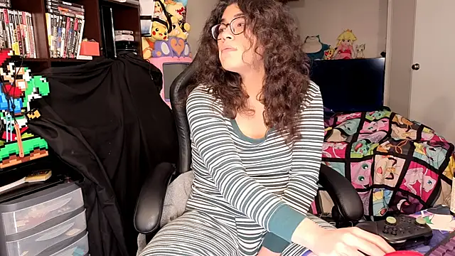 Snapshot of ShinyCherub chatting on March 1, 2026, 9:59 pm ShinyCherub online show from March 1, 2026, 9:59 pm