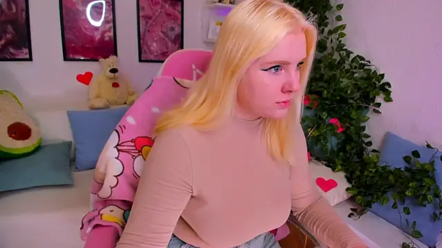 art lovee online show from April 12, 2026, 1:42 am