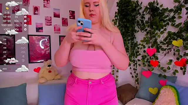 art lovee online show from March 25, 2026, 1:39 am