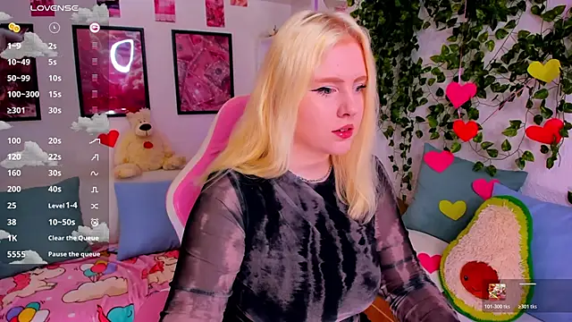 art lovee online show from March 21, 2026, 1:18 am