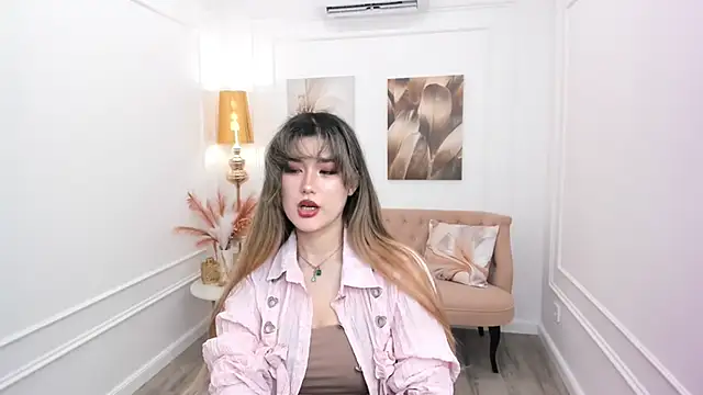 AnneTLi online show from May 16, 2026, 3:16 am