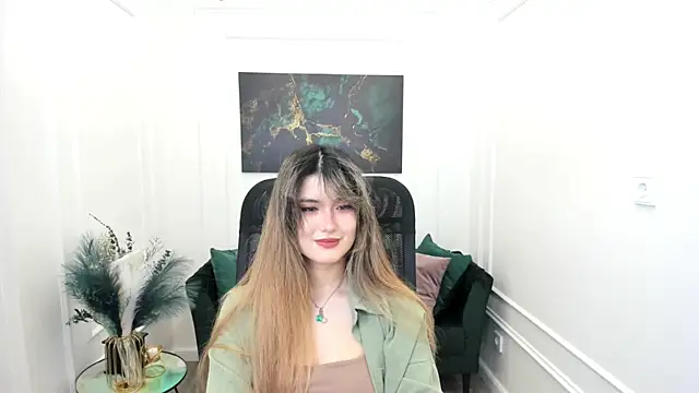 AnneTLi online show from May 23, 2026, 4:11 am