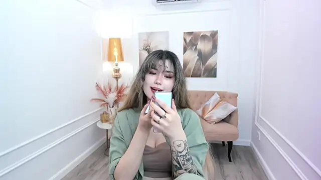 AnneTLi online show from May 26, 2026, 3:15 am