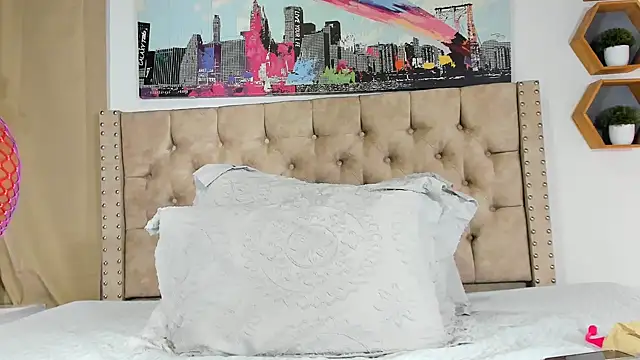 Snapshot of KeryHillson chatting on February 10, 2025, 12:29 pm KeryHillson online show from February 10, 2025, 12:29 pm