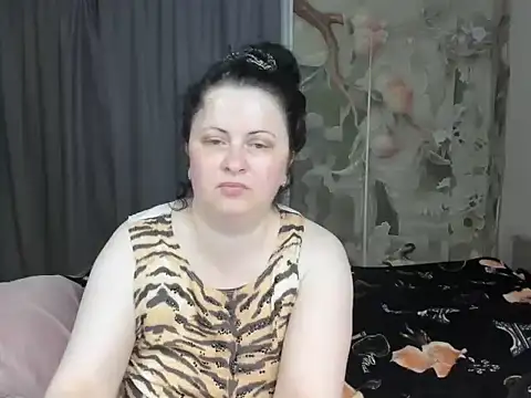 Lillian2 online show from July 5, 2026, 3:00 am