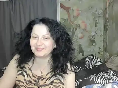 Snapshot of Lillian2 chatting on November 10, 2025, 9:31 pm Lillian2 online show from November 10, 2025, 9:31 pm