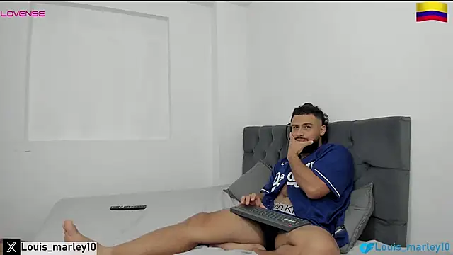 Snapshot of Louis_marley__ chatting on March 31, 2026, 8:55 pm Louis marley online show from March 31, 2026, 8:55 pm