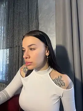 Queen of pain online show from April 25, 2026, 7:55 am