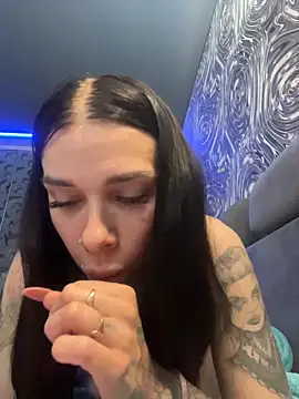 Queen of pain online show from May 19, 2026, 7:26 am