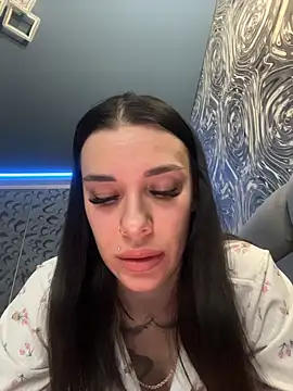 Snapshot of Queen_of_pain chatting on March 6, 2026, 8:20 am Queen of pain online show from March 6, 2026, 8:20 am