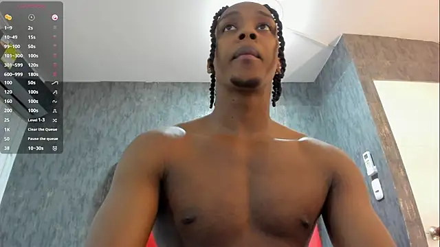 Snapshot of DominicSccott chatting on May 12, 2026, 1:17 pm DominicSccott online show from May 12, 2026, 1:17 pm