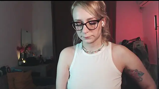 Snapshot of welliza chatting on February 5, 2026, 3:02 am welliza online show from February 5, 2026, 3:02 am