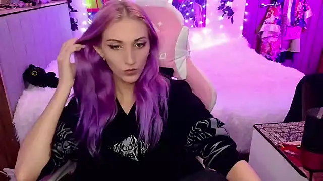 Snapshot of Violet_Noir chatting on January 30, 2025, 11:44 am Violet Noir online show from January 30, 2025, 11:44 am