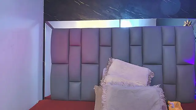  MiaBrown  online show from October 16, 2025, 12:13 pm