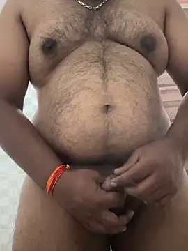 Snapshot of Honeydick7 chatting on November 6, 2025, 3:43 am Honeydick7 online show from November 6, 2025, 3:43 am