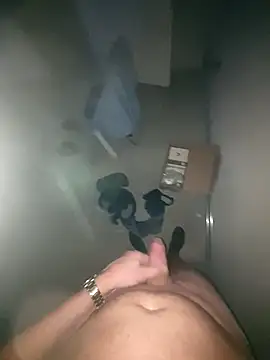 Snapshot of jk1981jk chatting on January 7, 2026, 7:35 am jk1981jk online show from January 7, 2026, 7:35 am