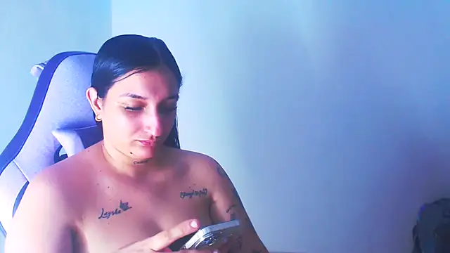 Snapshot of liz_dirty chatting on April 11, 2026, 10:46 pm liz dirty online show from April 11, 2026, 10:46 pm