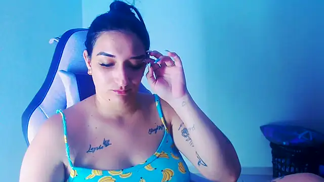 Snapshot of liz_dirty chatting on March 6, 2026, 11:00 pm liz dirty online show from March 6, 2026, 11:00 pm