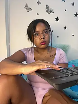 Snapshot of Aleja_DANS chatting on March 7, 2026, 11:49 am Aleja DANS online show from March 7, 2026, 11:49 am