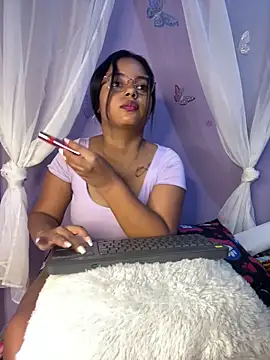 Snapshot of Aleja_DANS chatting on March 29, 2026, 2:19 pm Aleja DANS online show from March 29, 2026, 2:19 pm