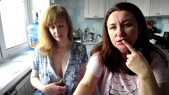 Snapshot of DonnaMagdalena chatting on March 7, 2025, 9:29 am DonnaMagdalena online show from March 7, 2025, 9:29 am