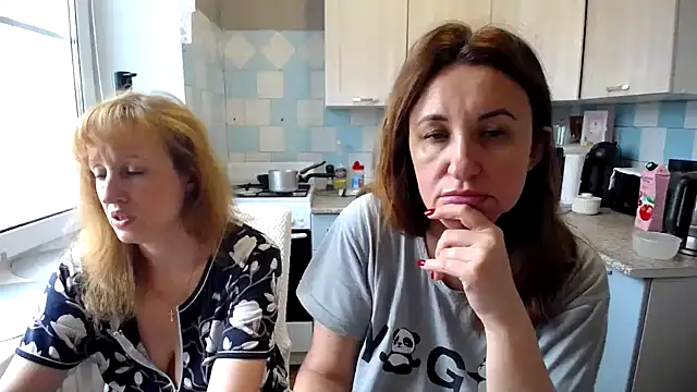 Snapshot of DonnaMagdalena chatting on October 2, 2025, 7:23 am DonnaMagdalena online show from October 2, 2025, 7:23 am