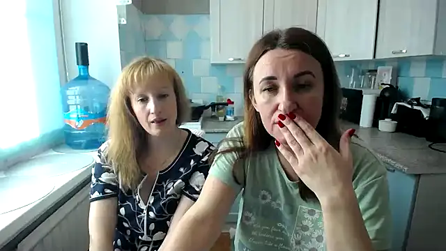 Snapshot of DonnaMagdalena chatting on September 30, 2025, 7:14 am DonnaMagdalena online show from September 30, 2025, 7:14 am