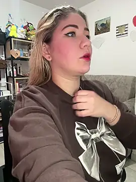 Celestedubois online show from April 6, 2026, 8:43 pm