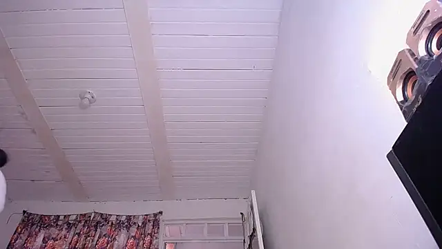 Snapshot of yselahot chatting on October 12, 2025, 3:24 pm yselahot online show from October 12, 2025, 3:24 pm