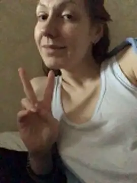 Sweet Love  online show from May 8, 2026, 12:31 pm