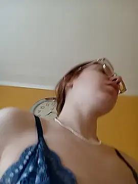  Sweet Love  online show from March 15, 2025, 7:53 am