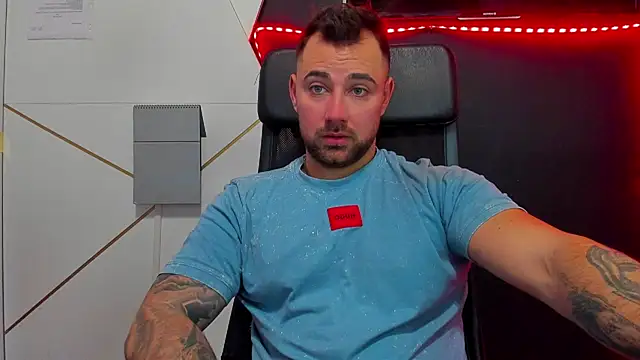 Snapshot of DuncanStone chatting on February 1, 2026, 7:39 am DuncanStone online show from February 1, 2026, 7:39 am