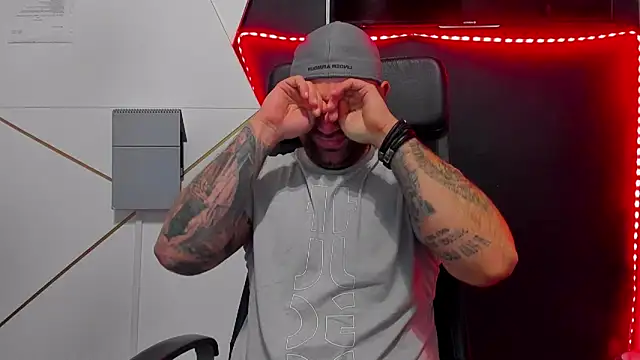 Snapshot of DuncanStone chatting on February 25, 2026, 5:07 am DuncanStone online show from February 25, 2026, 5:07 am