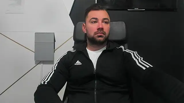 Snapshot of DuncanStone chatting on November 30, 2025, 5:19 am DuncanStone online show from November 30, 2025, 5:19 am