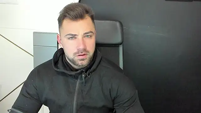 Snapshot of DuncanStone chatting on February 20, 2025, 5:23 am DuncanStone online show from February 20, 2025, 5:23 am