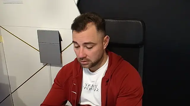 Snapshot of DuncanStone chatting on November 7, 2025, 5:34 am DuncanStone online show from November 7, 2025, 5:34 am