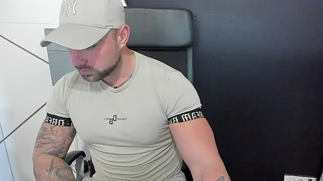 Snapshot of DuncanStone chatting on February 12, 2025, 11:07 am DuncanStone online show from February 12, 2025, 11:07 am