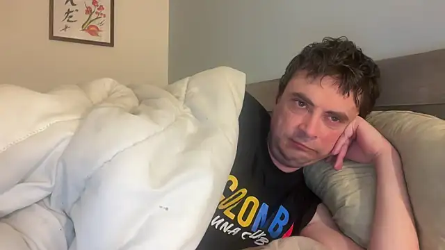 freddy0222222 online show from April 4, 2026, 5:47 am