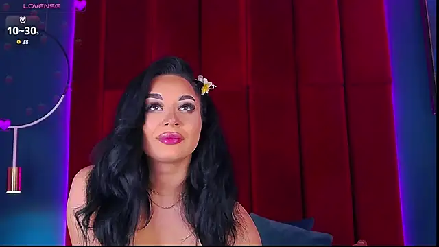 MadyLuxxx online show from October 10, 2025, 7:15 pm