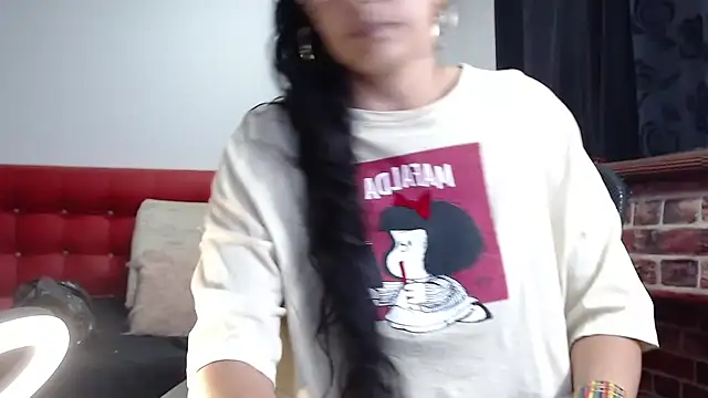 Snapshot of Lucynaugthyy chatting on September 17, 2025, 5:48 pm Lucynaugthyy online show from September 17, 2025, 5:48 pm