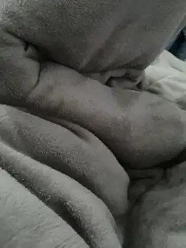 Luismimor93 online show from February 19, 2025, 7:37 pm