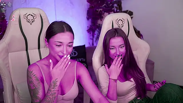 Jasmine Flow online show from October 24, 2025, 7:18 am