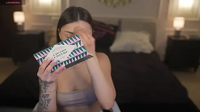 Snapshot of Jasmine_Flow chatting on April 22, 2026, 7:15 am Jasmine Flow online show from April 22, 2026, 7:15 am