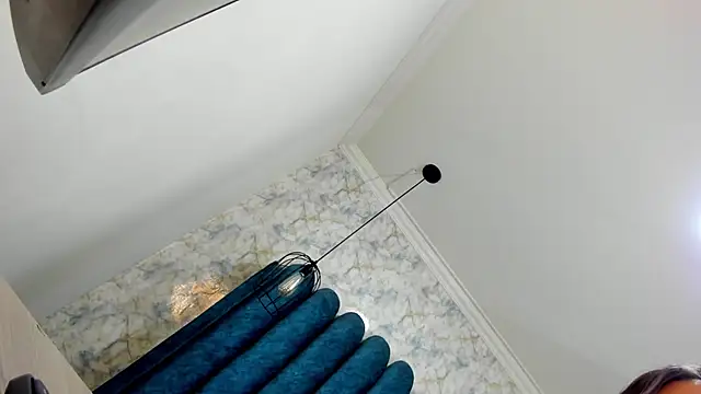 nalalye cruzz  online show from April 2, 2026, 2:19 am