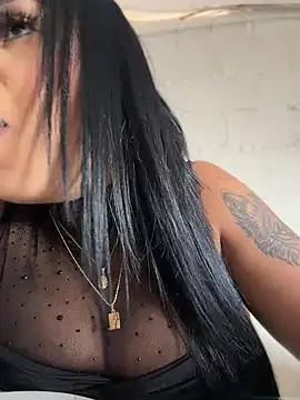 Snapshot of Luisa_Fernandaa chatting on April 8, 2026, 6:09 pm Luisa Fernandaa online show from April 8, 2026, 6:09 pm