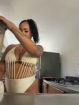 Snapshot of Luisa_Fernandaa chatting on March 22, 2026, 4:08 pm Luisa Fernandaa online show from March 22, 2026, 4:08 pm